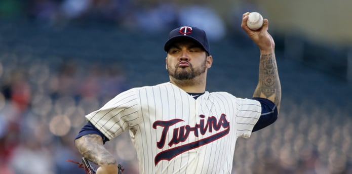 Aplazan el regreso del lanzador Héctor Santiago - Primera Hora