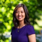Michelle Wu se convierte en la primera mujer elegida alcaldesa de Boston 