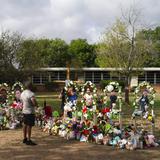 Arrestan a joven en Florida tras amenazar en redes sociales con tirotear escuela