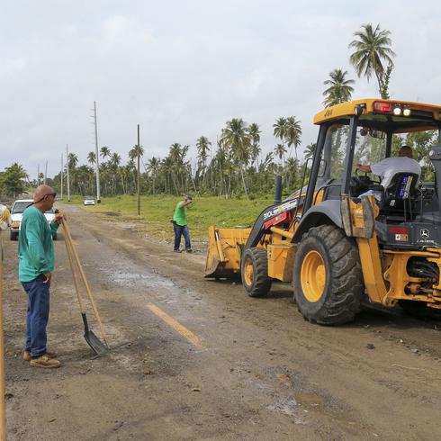 Limpian y reabren una carretera importante en Humacao