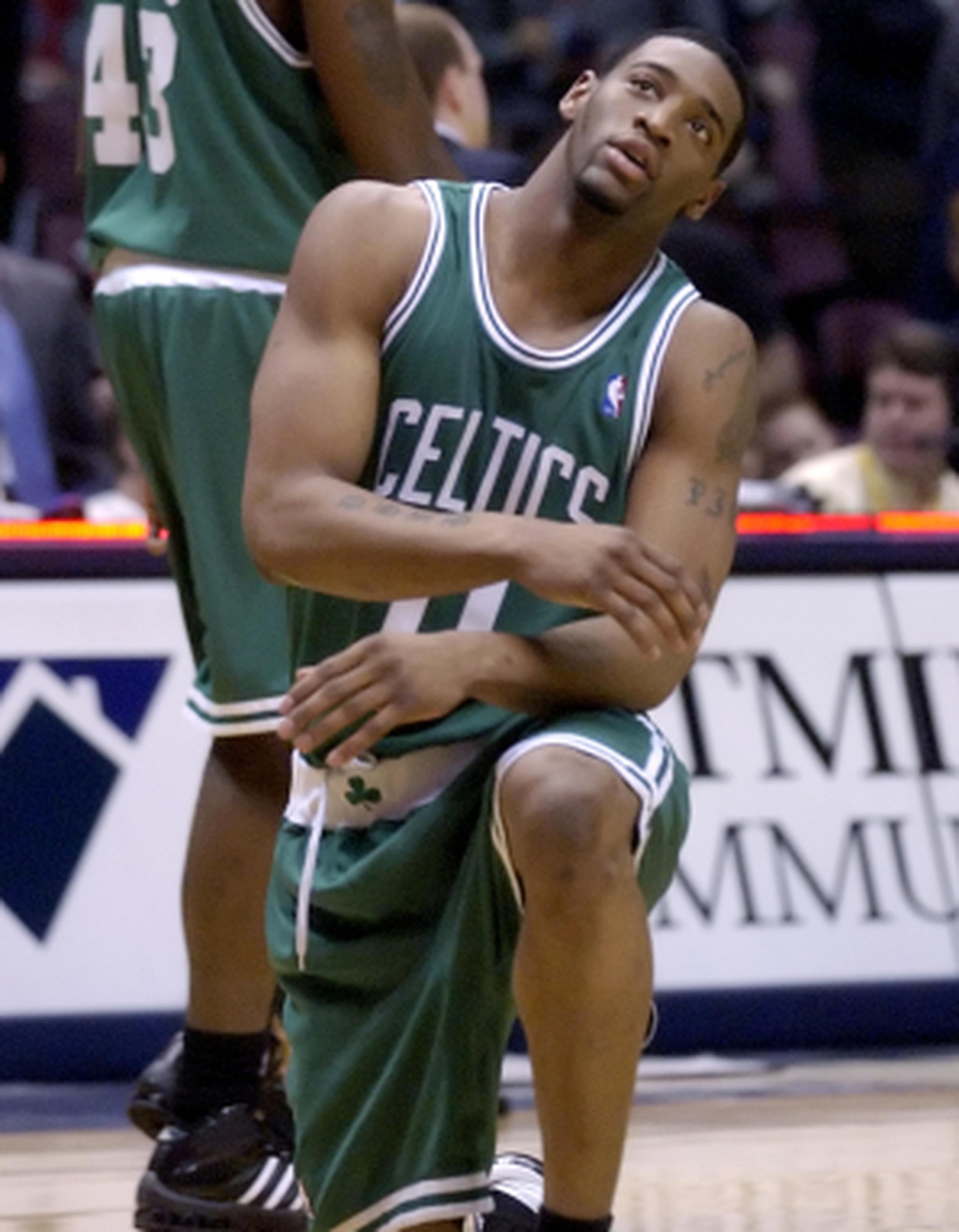 Orien Greene, exjugador de los Celtics de Boston, fue detenido el lunes bajo cargos de agresión e invasión de propiedad privada. (Archivo)
