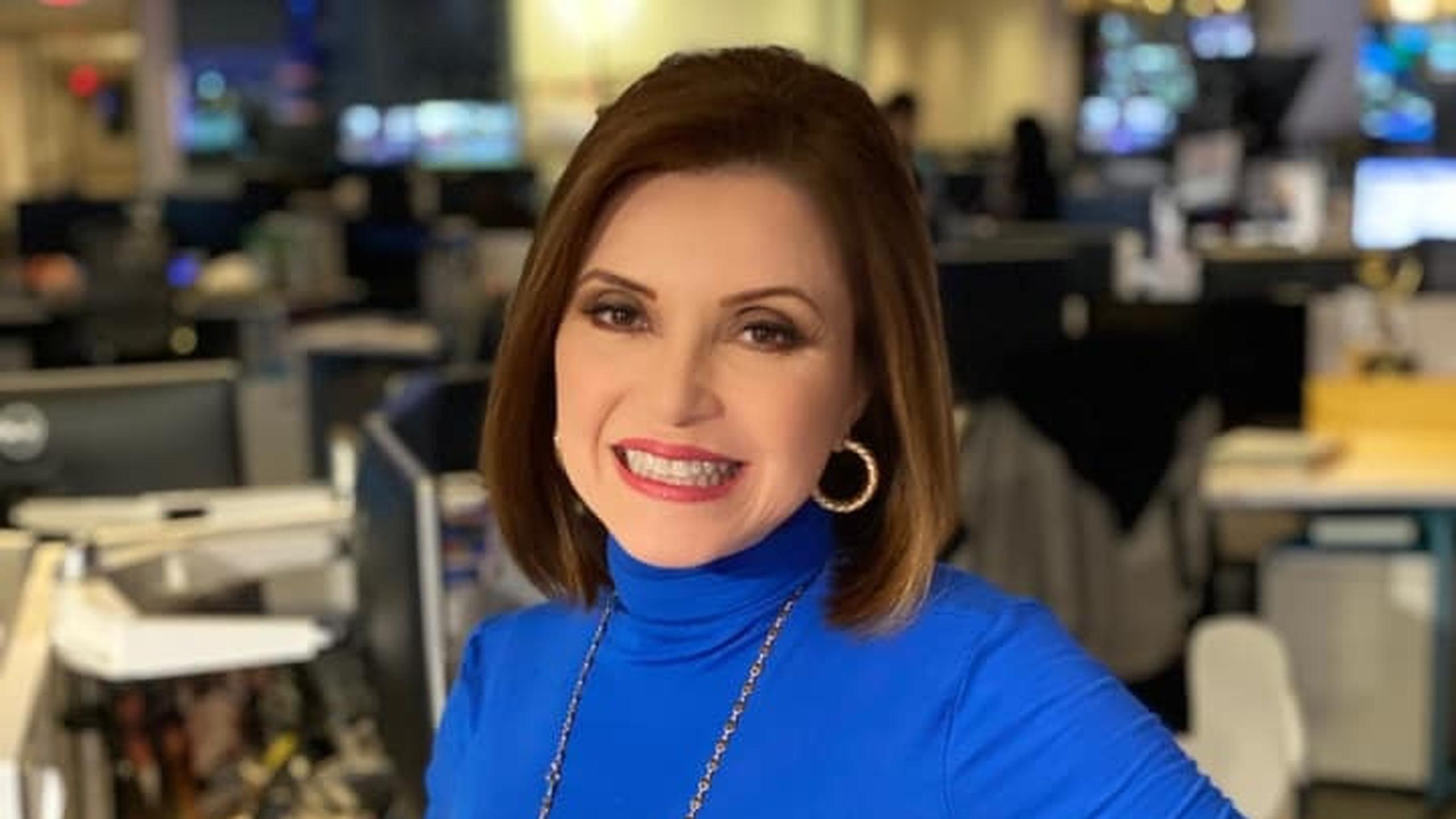 La periodista Lourdes del Río trabaja para la cadena Univision en Florida.