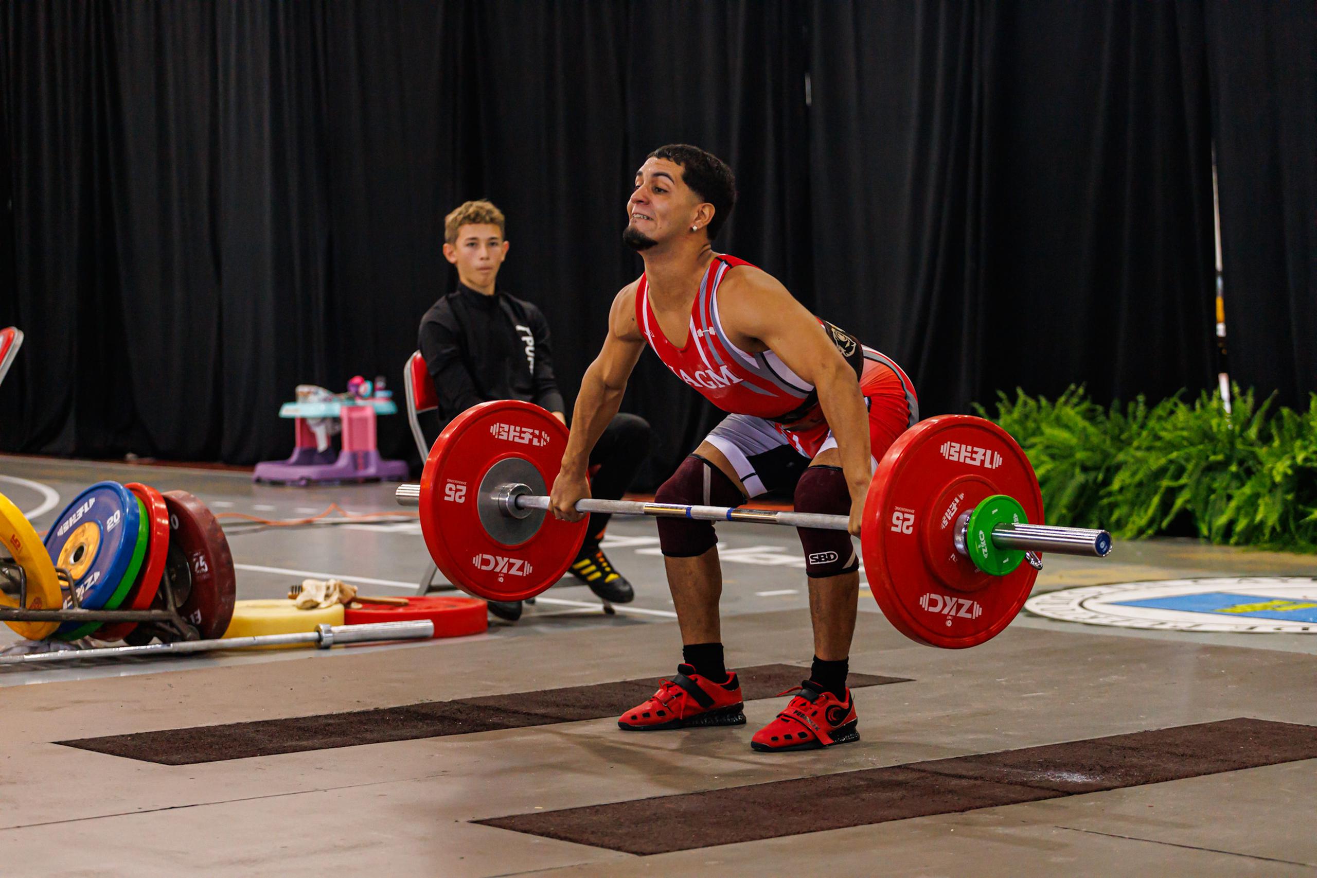 Yomar Miranda Resto registró marcas de 85 kilos en arranque, 110 kilos en envión y en total 195 kilos.