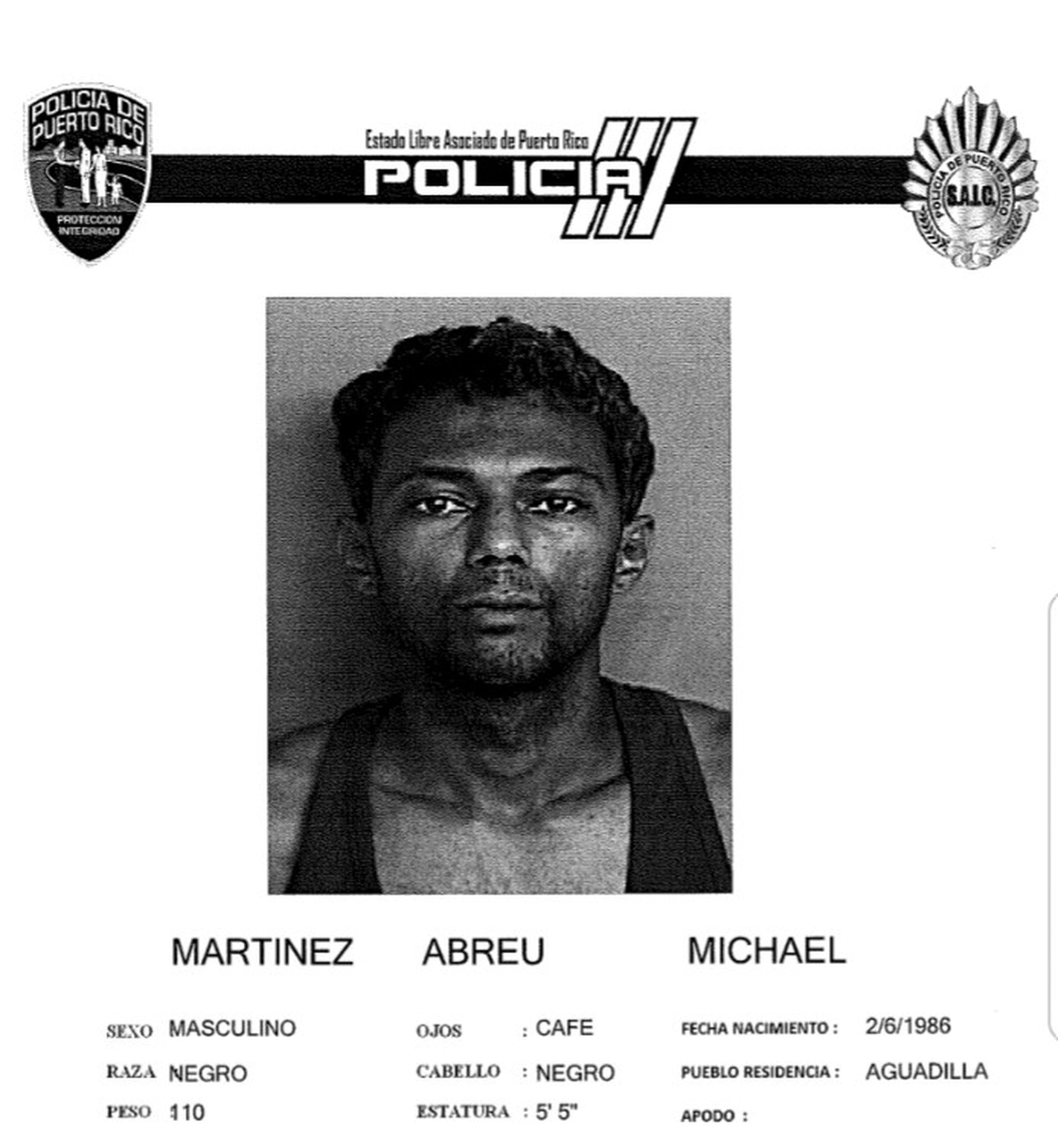 Michael Martínez Abreu de 36 años, enfrenta cargos por maltrato y amenaza de muerte contra su padre de 67 años.