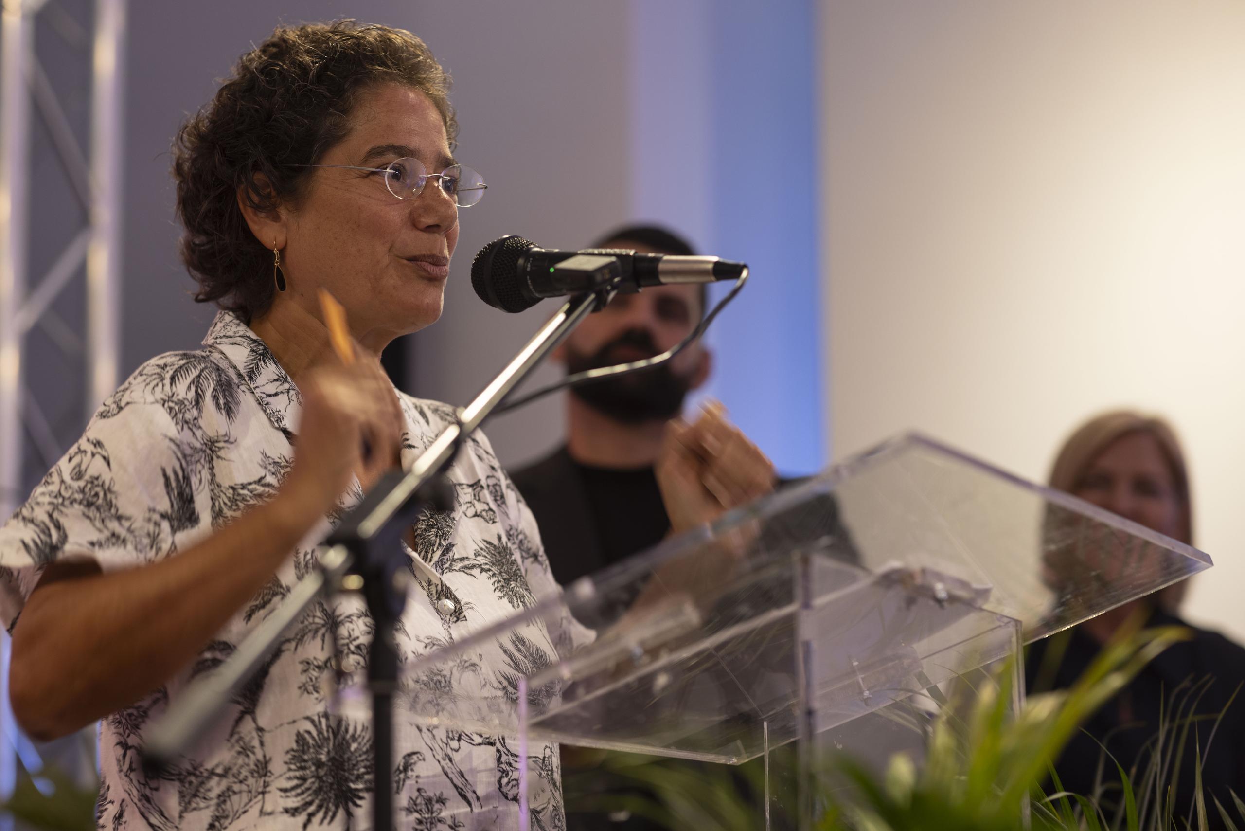El Instituto de Cultura Puertorriqueña anunció hoy los detalles la "Poli/gráfica de Puerto Rico: América Latina y el Caribe", cuya curadora por Puuerto Rico será Lisa Ladner.