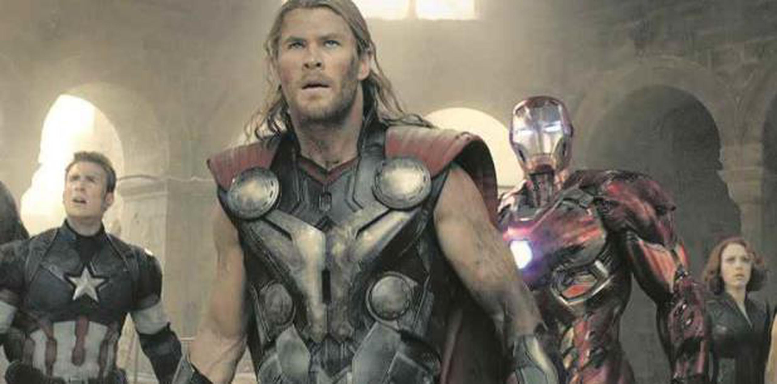 Robert Downey Jr, Chris Evans, Chris Hemsworth, y Scarlett Johansson retoman los papeles titulares del grupo de héroes -Ironman, Capitán América, Thor, y Viuda Negra. (archivo)