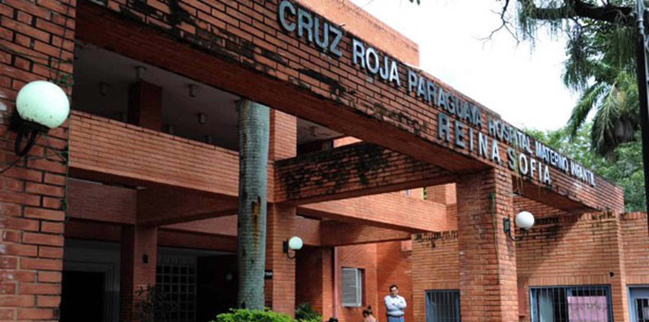 La niña goza de buena salud y se encuentra internada en el hospital de la Cruz Roja, de Asunción. (AFP PHOTO / Norberto Duarte)
