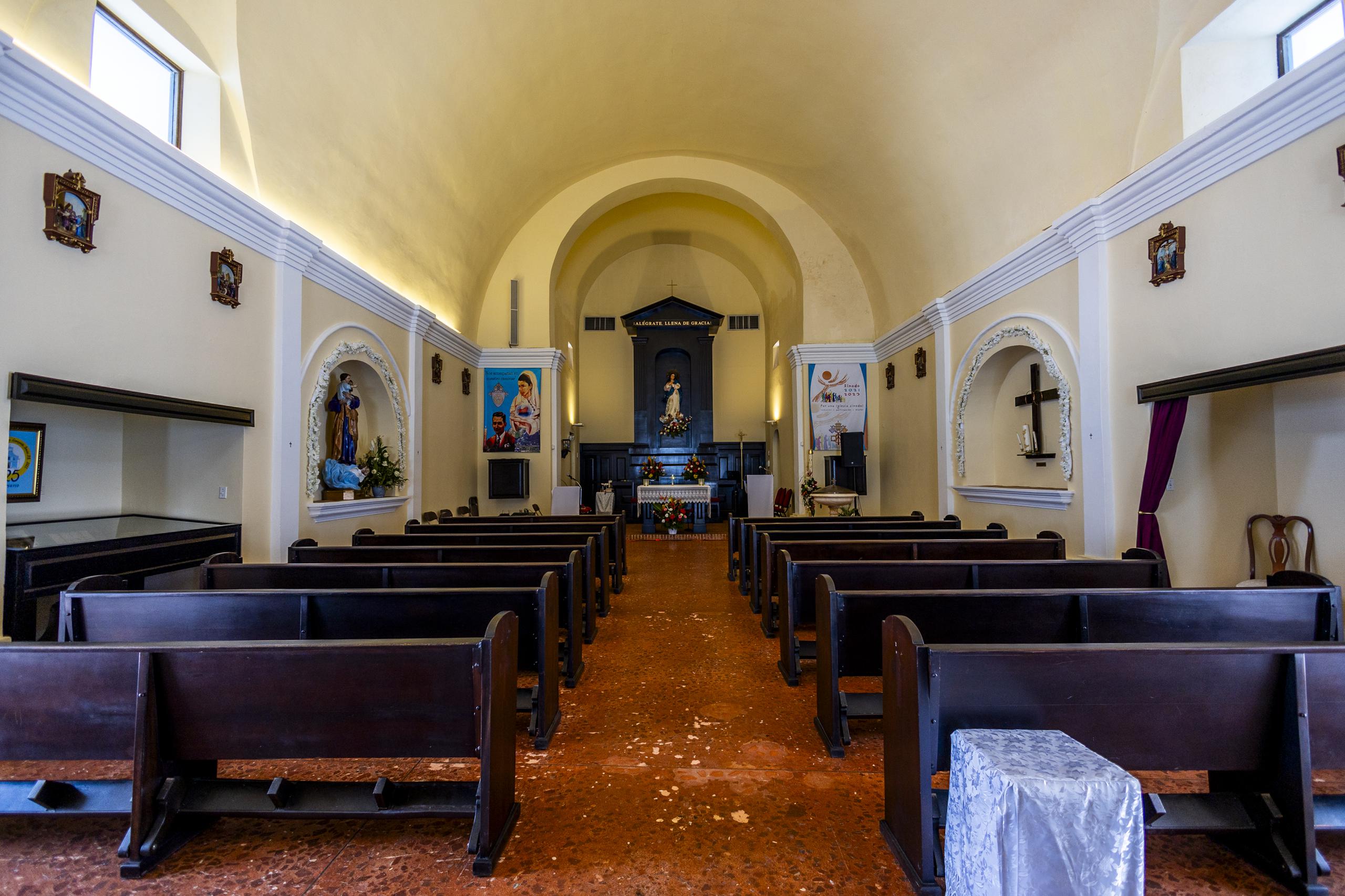 Interior de la Parroquia Imaculada Concepción.