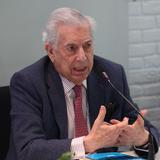 Mario Vargas Llosa revela que abuso sexual en su infancia lo apartó de la religión