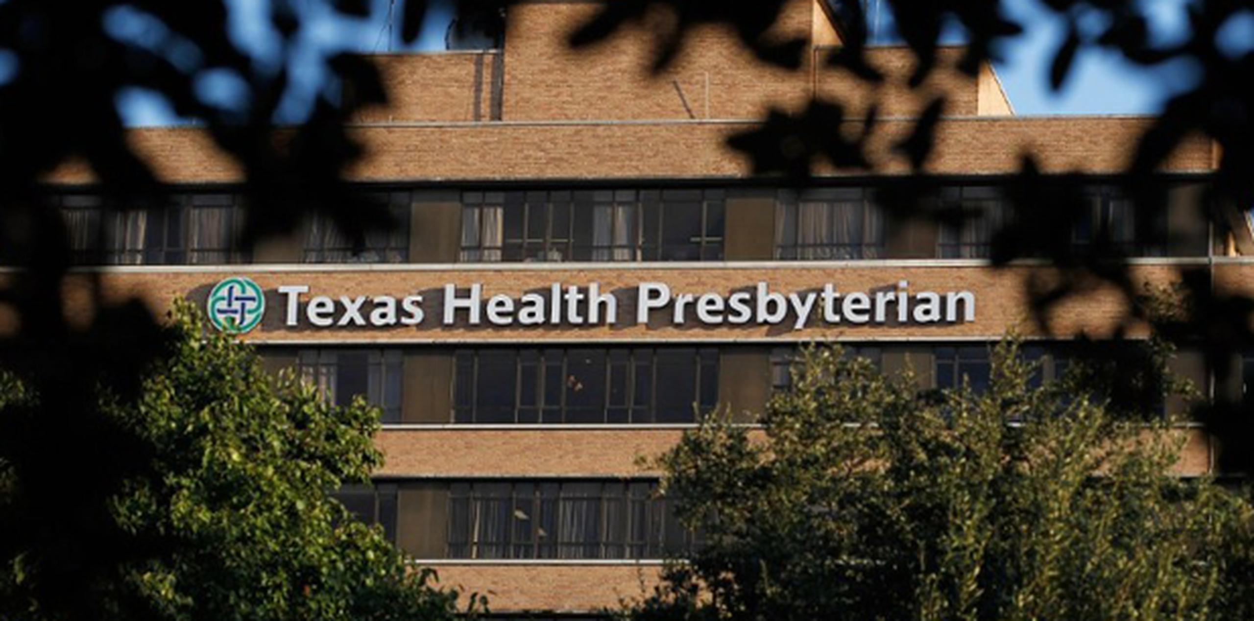 El hombre, que no ha sido identificado, tiene pronóstico grave y está en aislamiento en el Hospital Presbiteriano de Salud de Texas desde el domingo, indicaron el martes las autoridades. (AP)