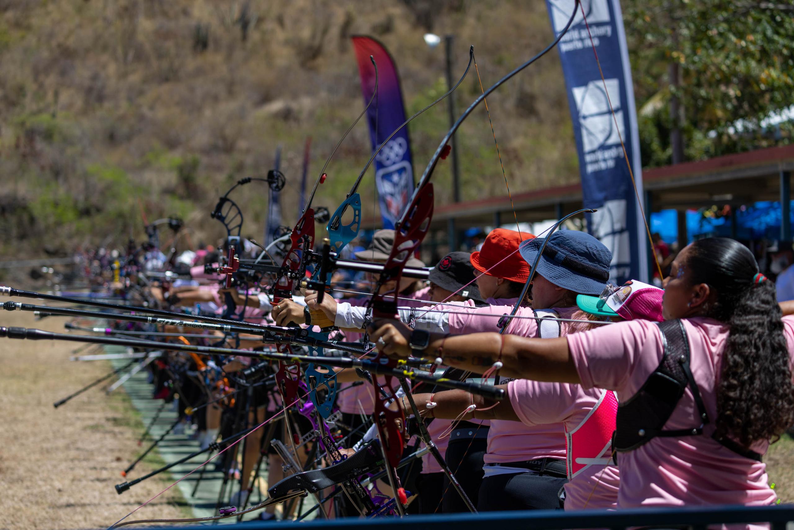 Tiro con arco fue una de las disciplinas del primer día en el programa del Festival Olímpico Femenino.