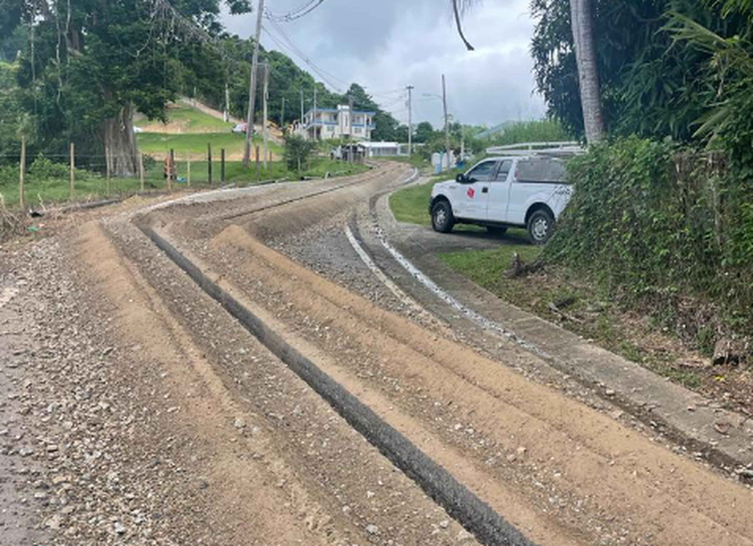 El proyecto de mejoras se realiza en el sector La Cuchilla de Naguabo, específicamente en la carretera PR-950, entre el kilómetro 7.5 al 7.8.