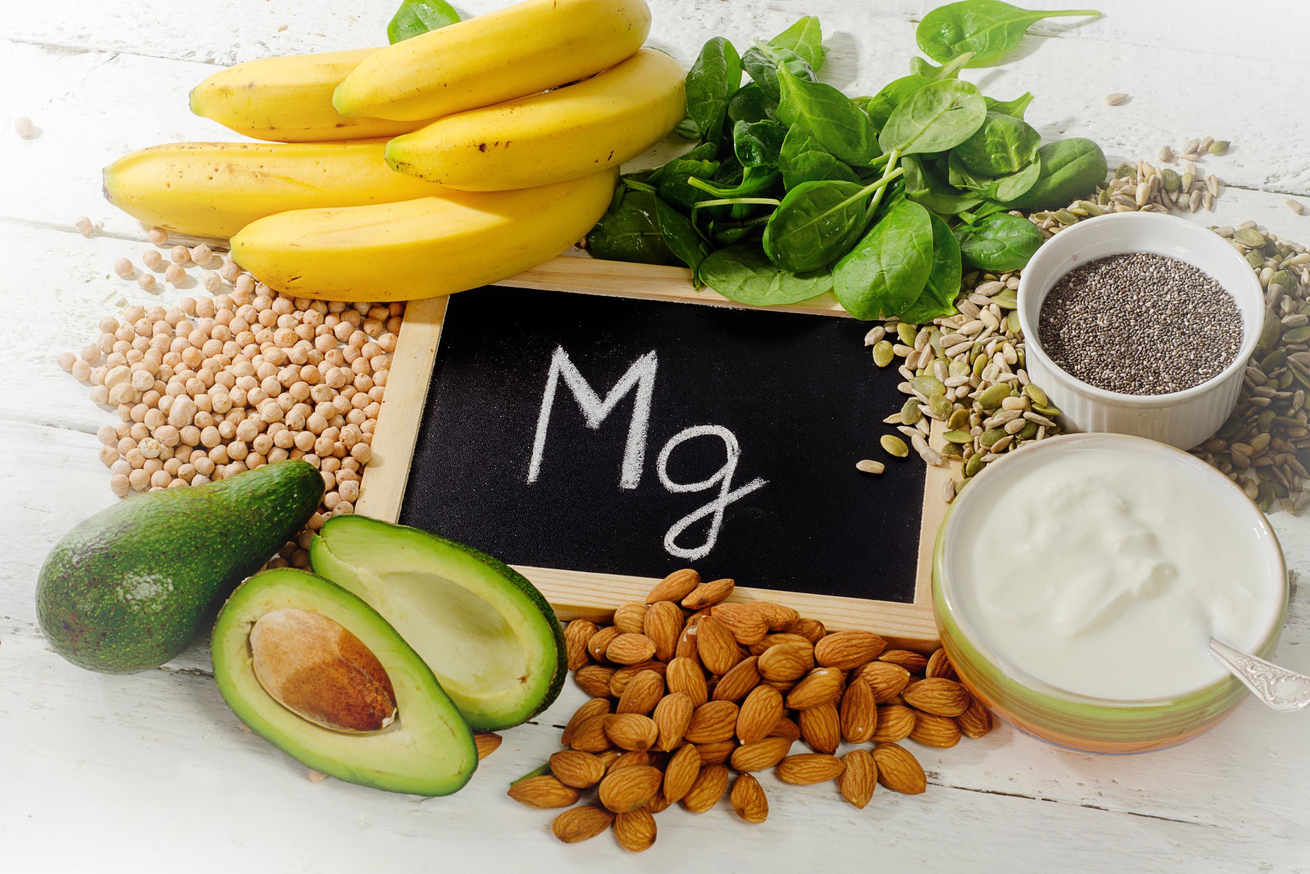 El magnesio es un mineral que se puede adquirir llevando una dieta sana, libre de alimentos ultraprocesados.