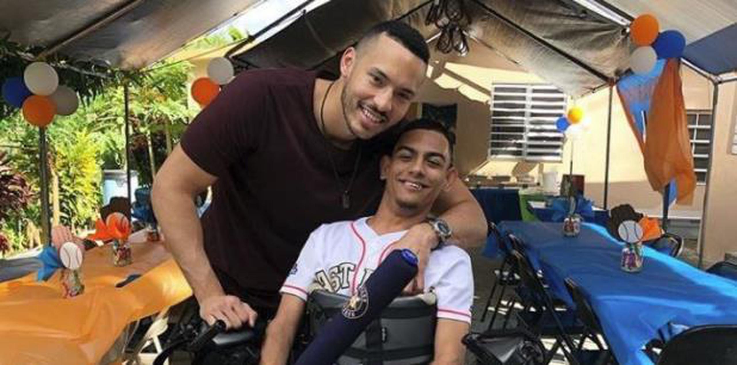 Carlos Correa junto al cumpleañero Emmanuel. (Instagram / teamcjcorrea)