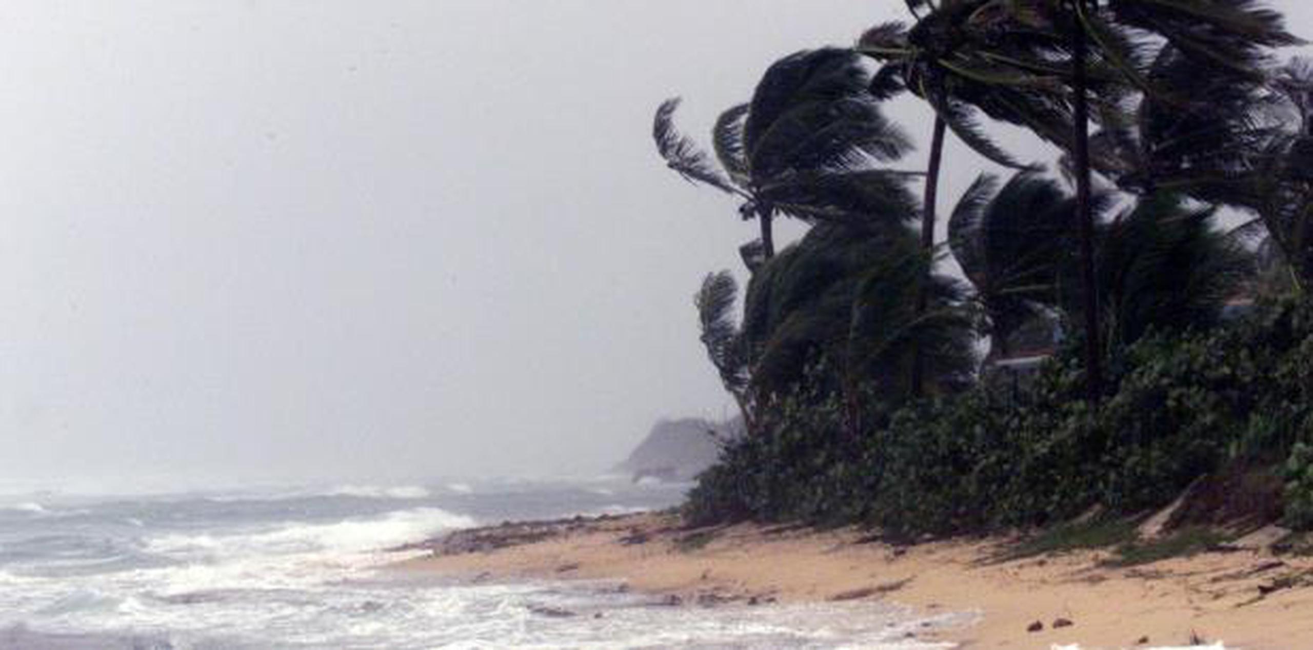 El Servicio Nacional de Meteorología no recomienda a los bañistas utilizar las playas, pues se espera oleaje picado y extremo, así como un riesgo de corrientes marinas alto. (Archivo)