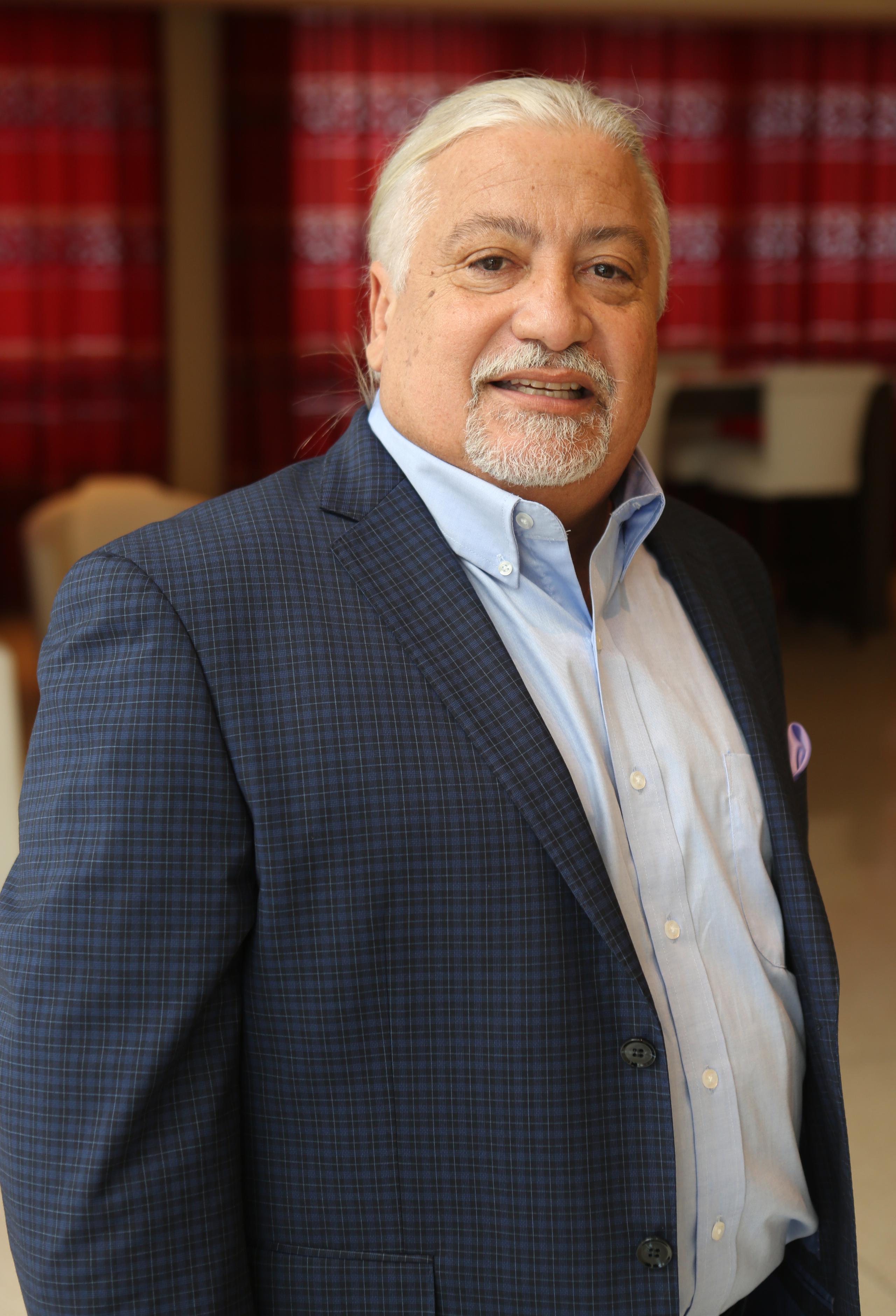 Dr. José ‘Joe’ Díaz, presidente de Peak Performance Inc. y “master coach” de ventas, autor y estratega certificado.