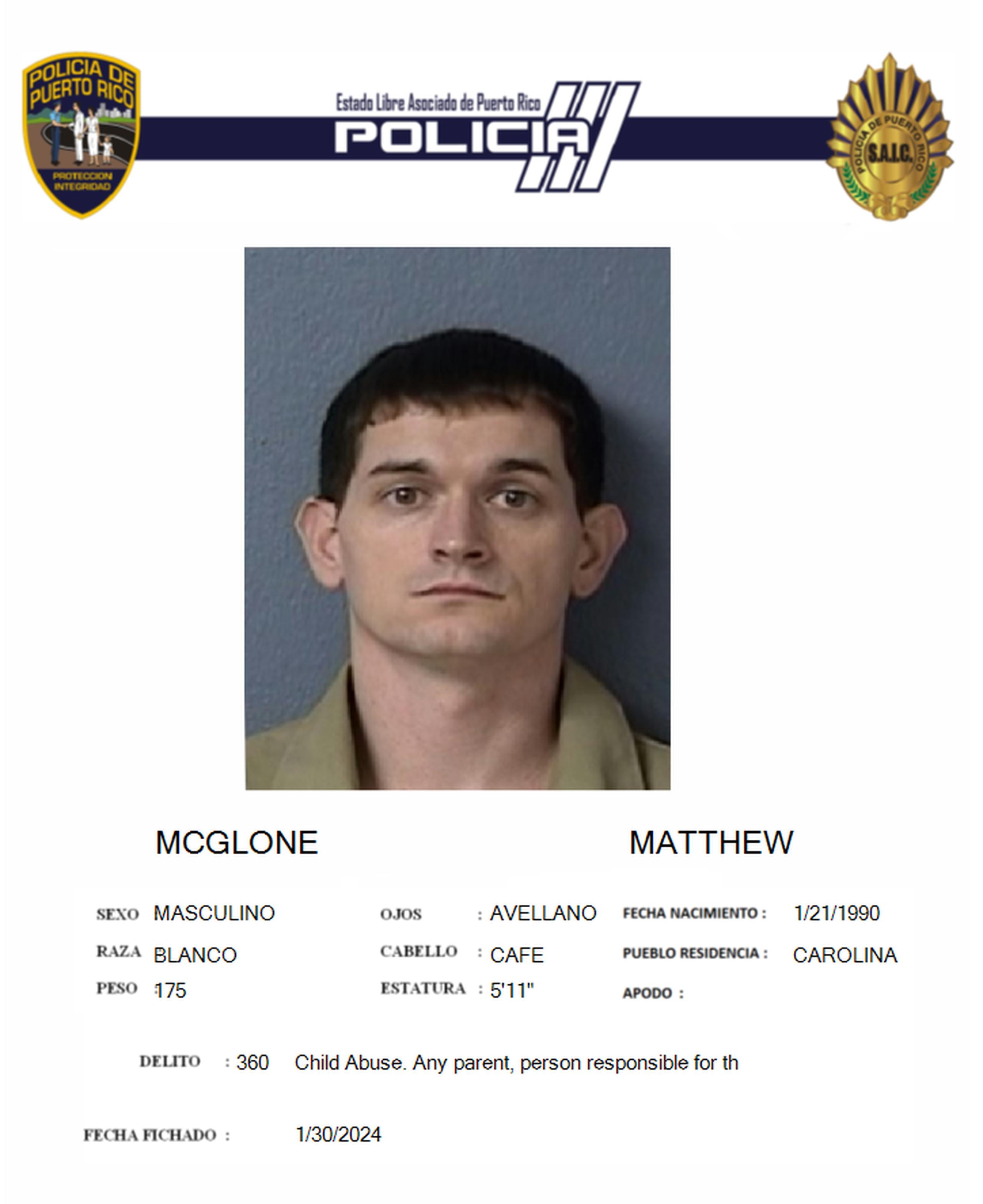 Matthew McGlone enfrenta cargos por maltrato de menores y distribución de material obsceno