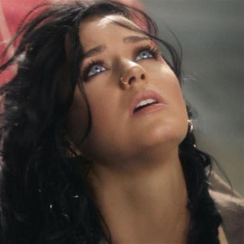Katy Perry publica vídeo musical de "Rise"