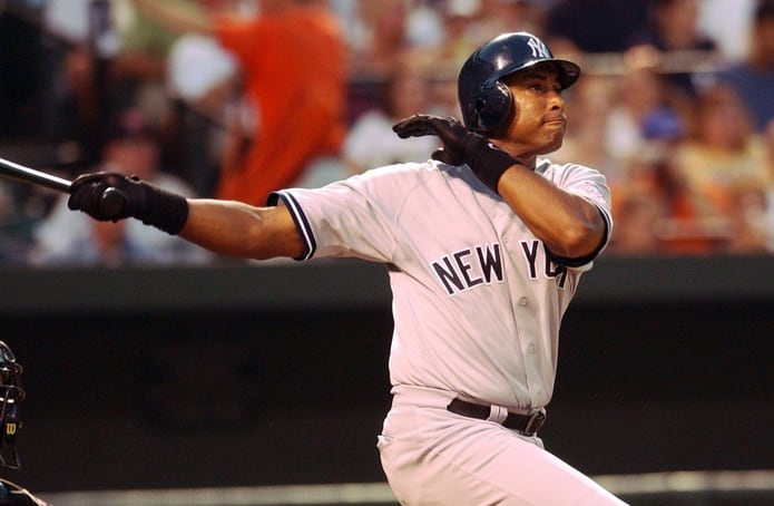 Bernie Williams - New York Yankees (2003) / In a lost cause, the former center fielder won the batting title trophy in that edition with a .400 percentage (10-25 at-bats). He hit two homers and drove in five laps.