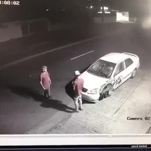Policía busca a dúo por robo de auto en Caguas