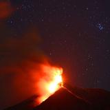 Volcán de Fuego de Guatemala eleva una columna de ceniza a 4,300 metros