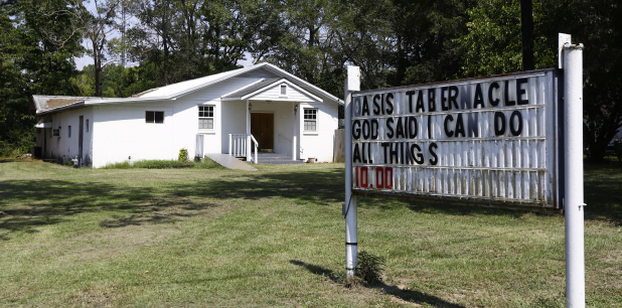 El incidente ocurrió durante un servicio religioso en la iglesia Oasis Tabernáculo en el este de Selma. (AP)