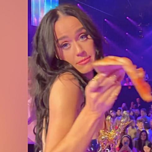 Katy Perry le zumba pizzas al público en American Idol 