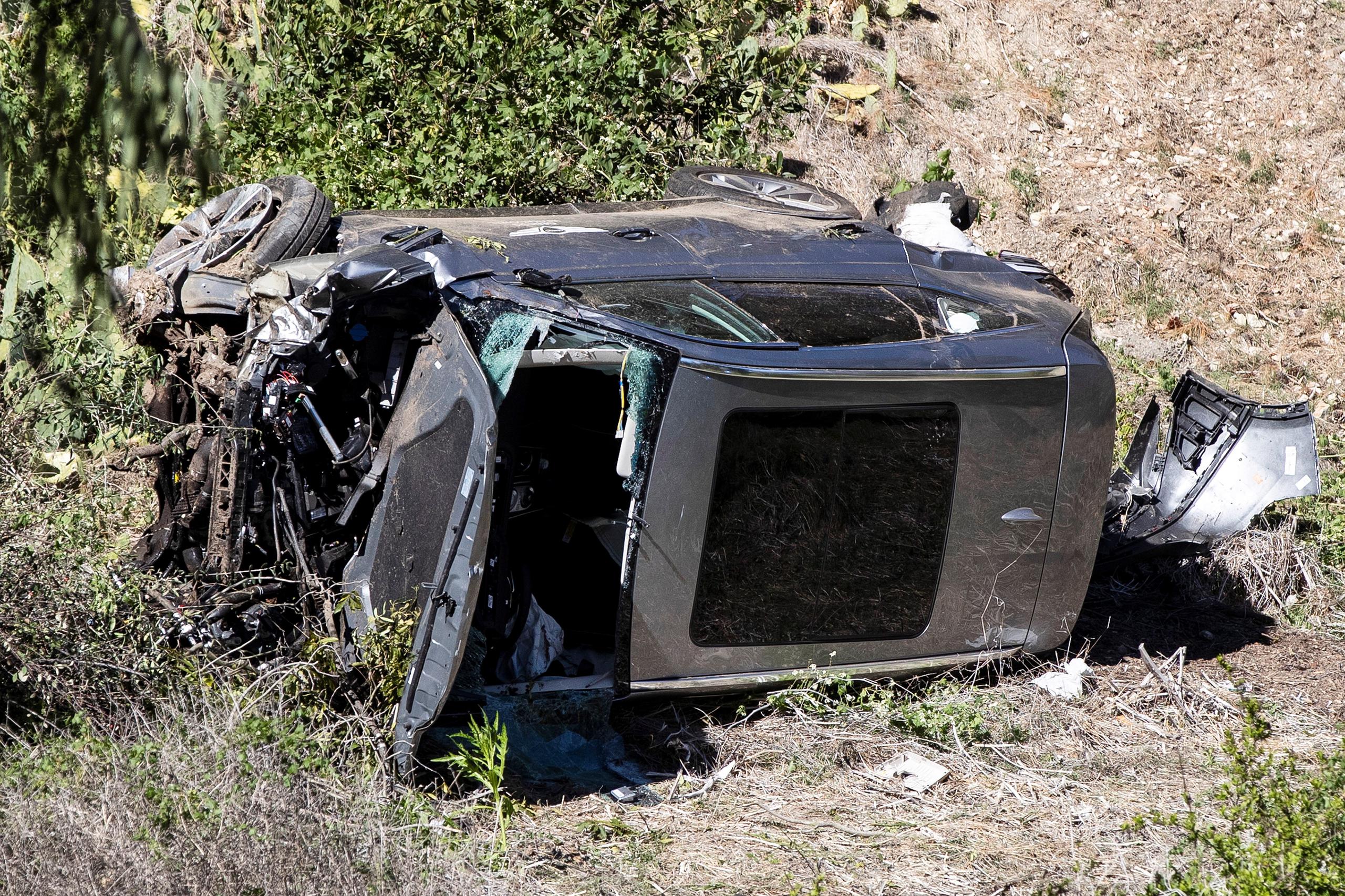 Registro de la camioneta accidentada SUV Genesis GV80 que conducía el golfista estadounidense Tiger Woods y de la que fue rescatado con múltiples traumas, en el rancho Palos Verdes, California.