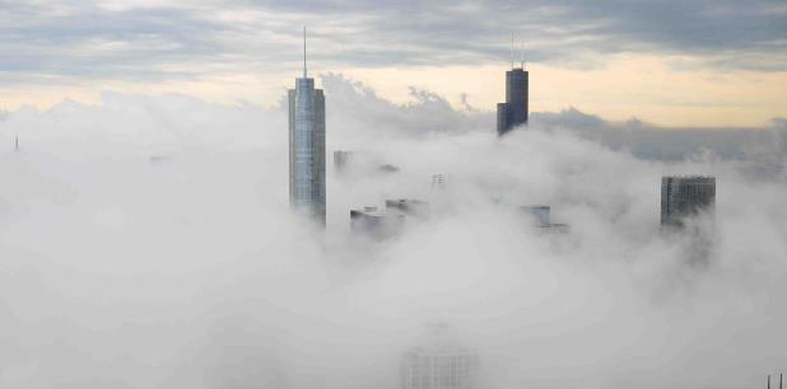El Servicio Meteorológico Nacional dijo que una "niebla congelada densa" cayó sobre la ciudad y los suburbios durante la noche. (Shutterstock)