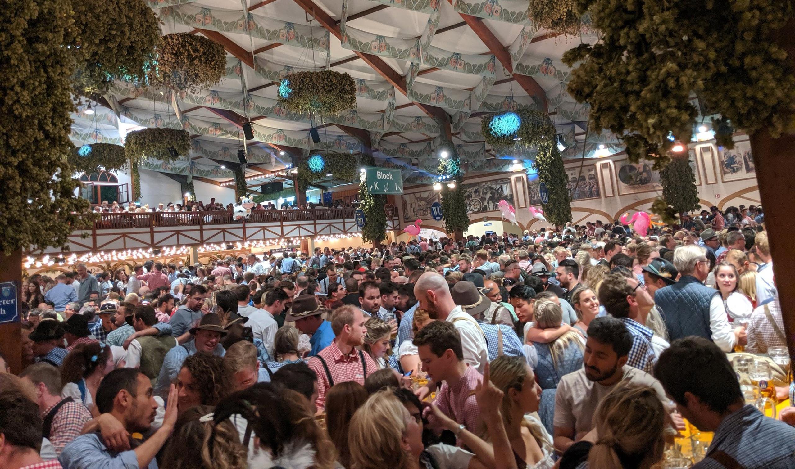 El Oktoberfest fue suspendido en el 2020 y 2021 debido a la pandemia, pero regresó en el 2022.