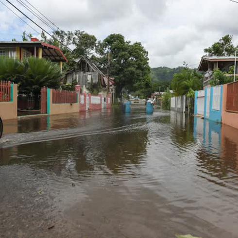 Desborde del río causa estragos en Añasco