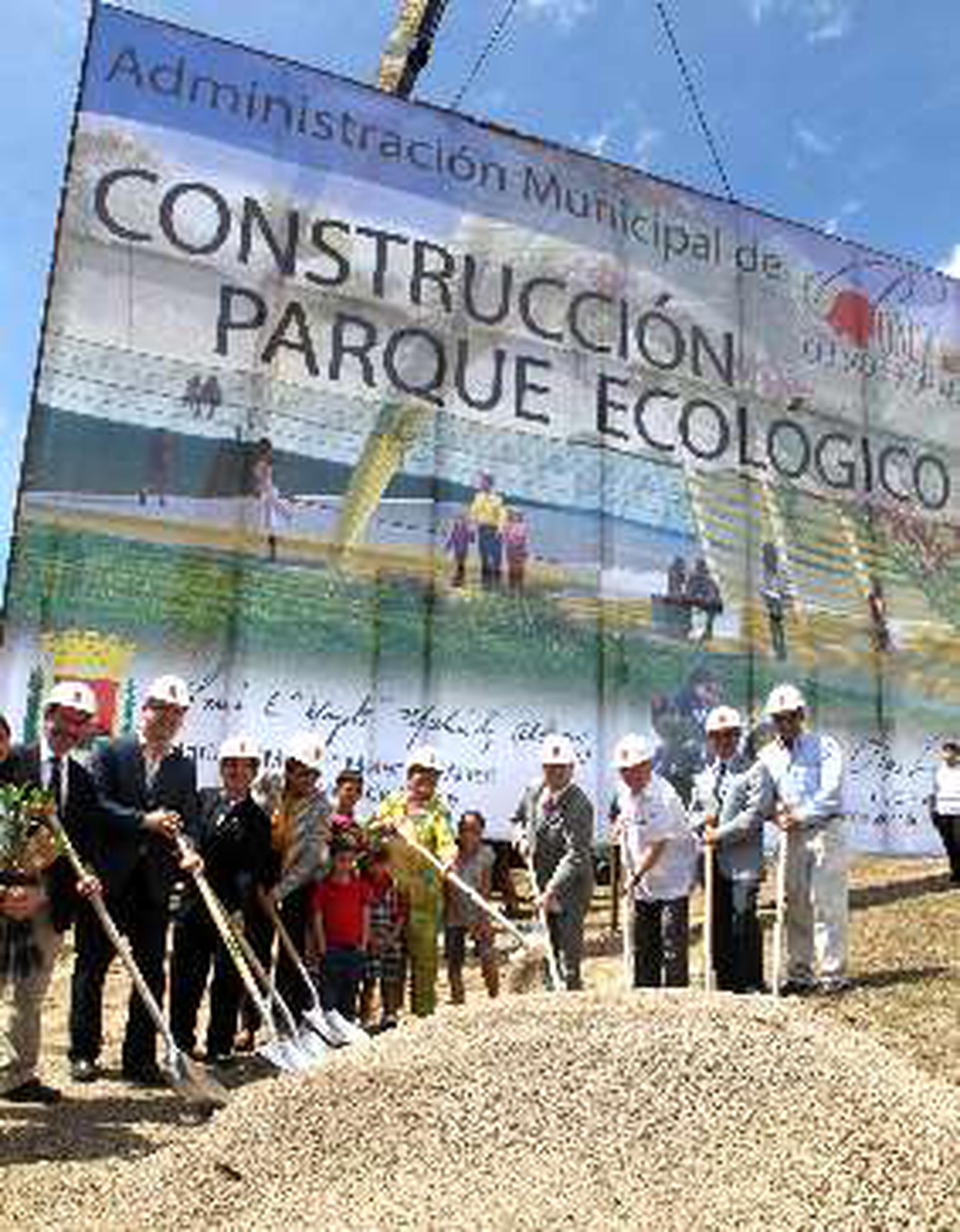  Durante la tradicional ceremonia, Meléndez dijo que el proyecto  se  logró mediante un acuerdo colaborativo entre el Municipio de Ponce  y la Universidad Interamericana.&nbsp;<font color="yellow">(Suministrada)</font>
