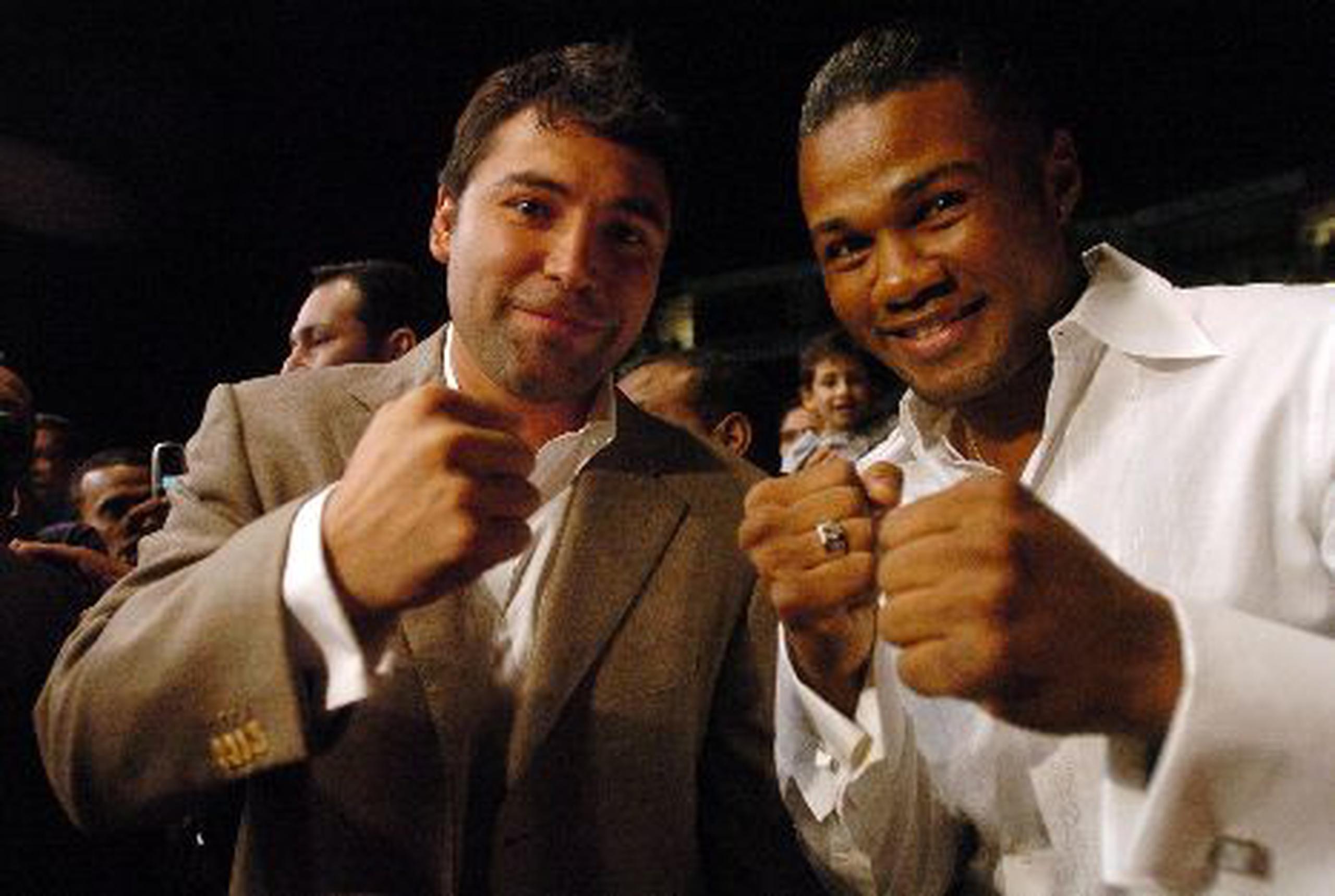 Oscar de la Hoya y Félix “Tito” Trinidad podrían entrar juntos al Salón de la Fama del Boxeo Internacional.&nbsp;<font color="yellow">(Archivo)</font>