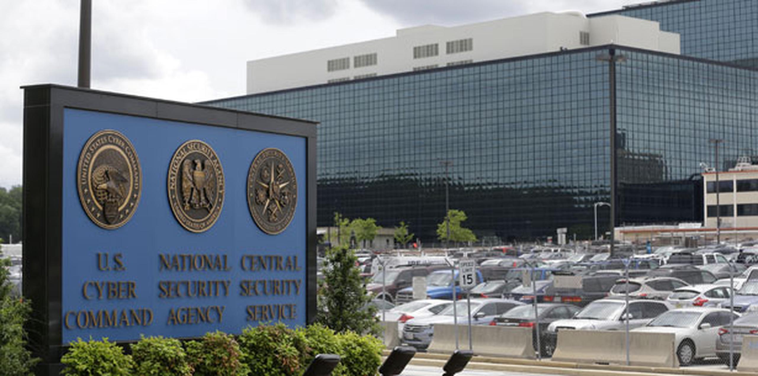 La presentación de este informe se produce después de que la NSA anunciara el pasado mes de junio que estaba borrando millones de grabaciones telefónicas realizadas por las compañías de telecomunicaciones y que la institución había estado adquiriendo desde 2015. (AP)