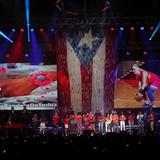 “La bandera de todos” llega al concierto de Gilberto Santa Rosa