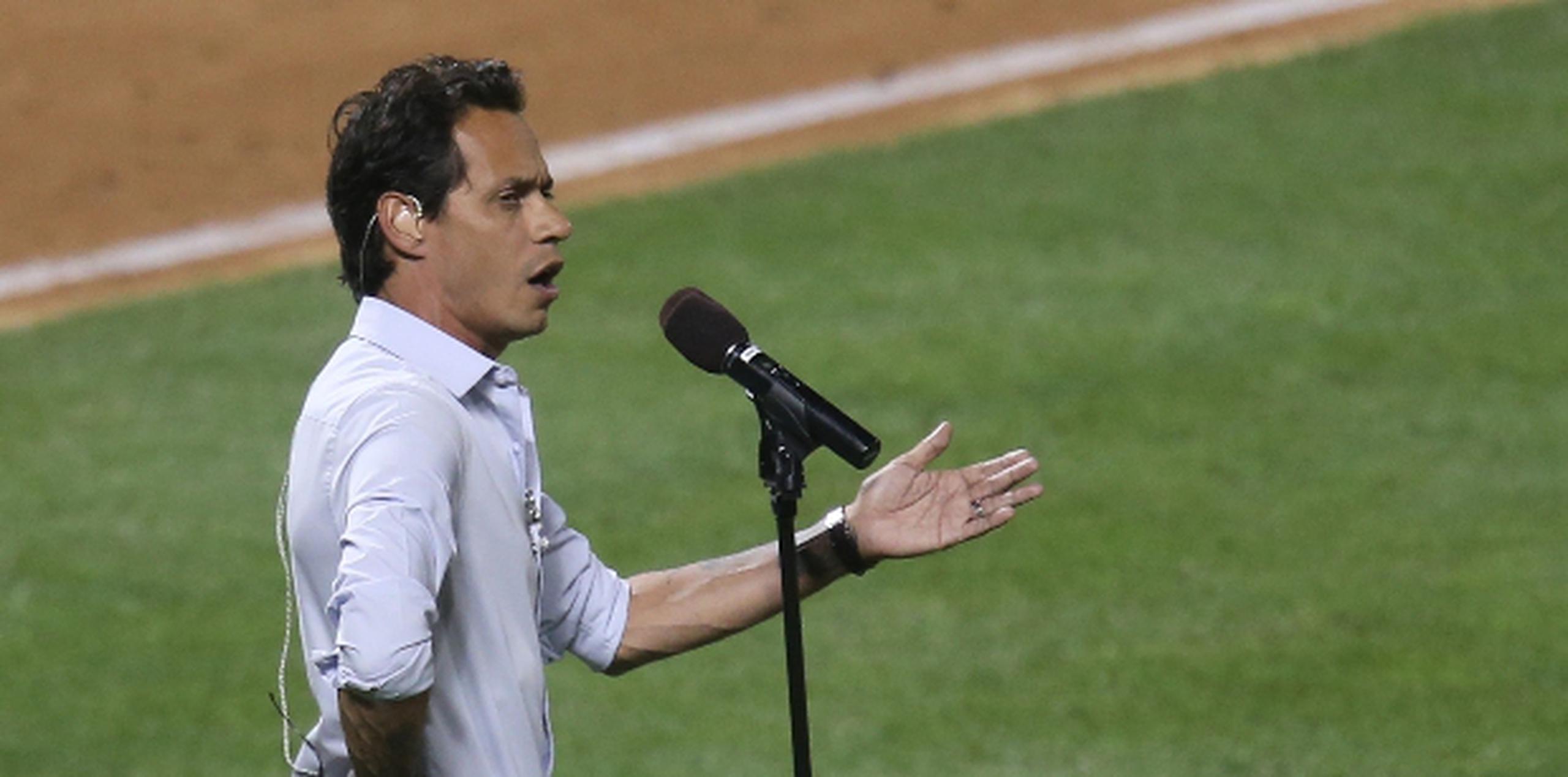 MLB fue criticada por haber puesto a un “extranjero” a cantar “God Bless America”. angel.rivera@gfrmedia.com