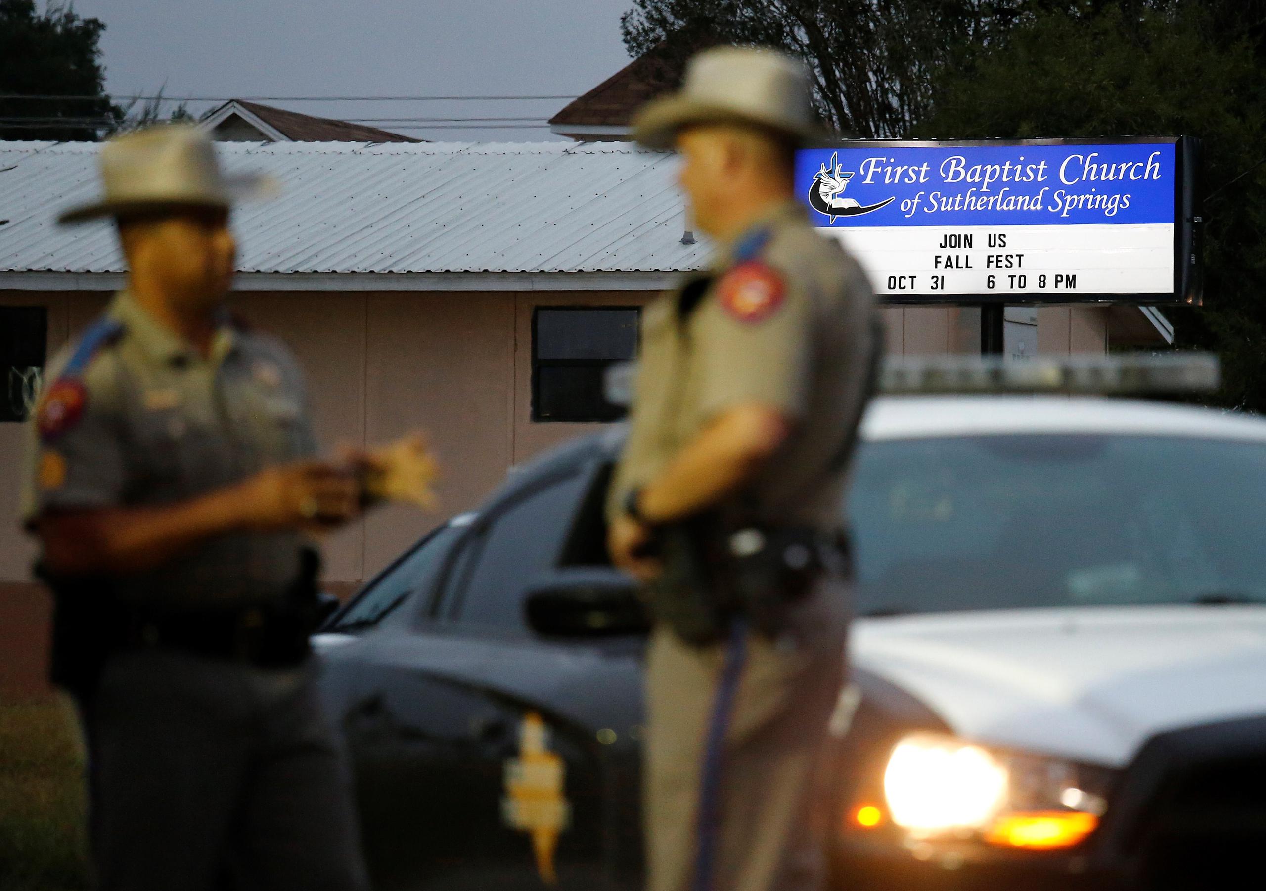 Una persona falleció y varias más resultaron heridas este domingo en un tiroteo que tuvo lugar en la Iglesia Metodista de Starrville, en la localidad de Winona, en Texas, según confirmó en un comunicado el gobernador del estado, Greg Abbott.