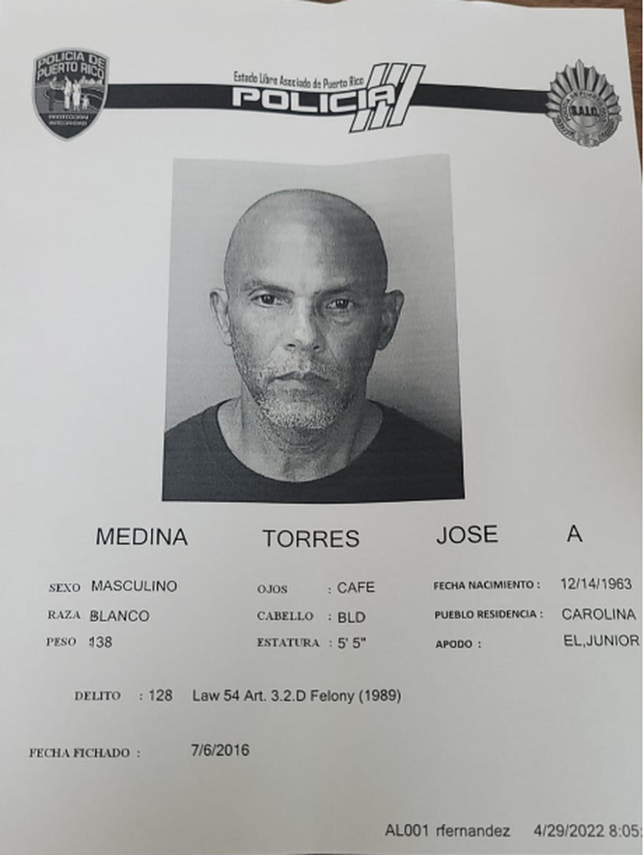 Ficha policiaca de José A. Medina Torres .
