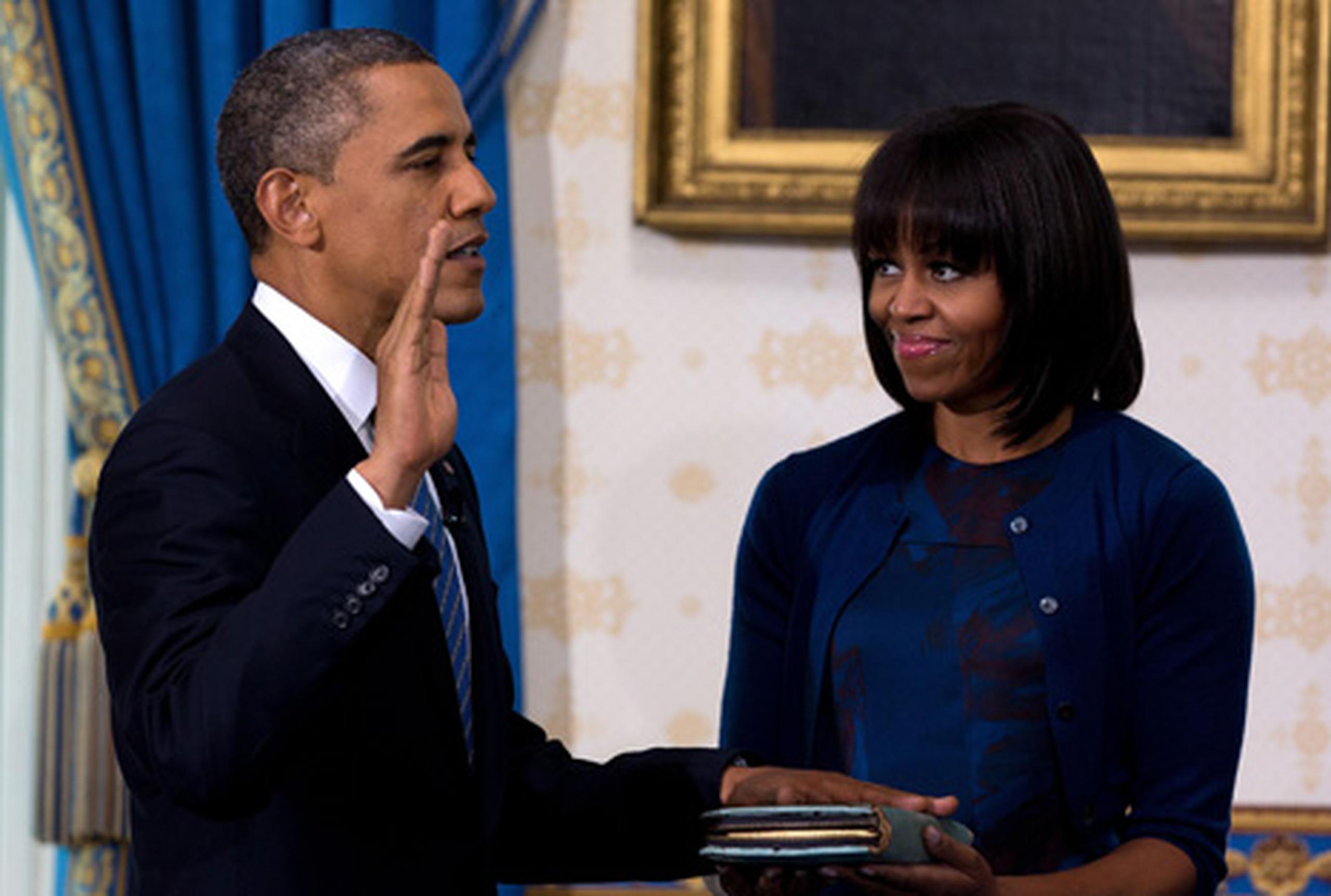 El presidente Barack Obama prestará juramento el domingo rodeado de su familia en una ceremonia privada de investidura en la Casa Blanca. (AFP / Doug Mills)