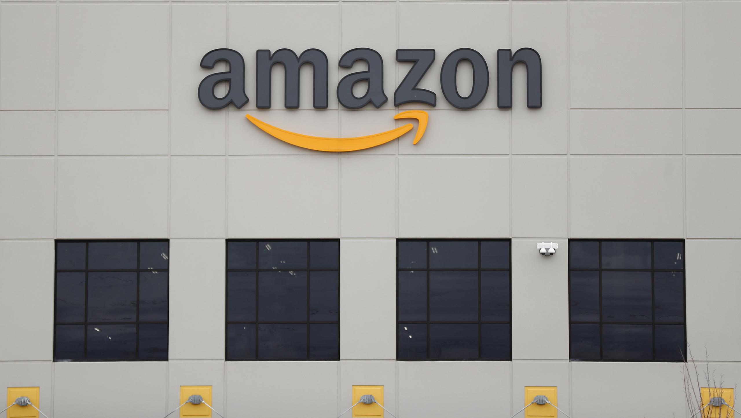 Centro de operaciones de Amazon en Michigan, Estados Unidos.
