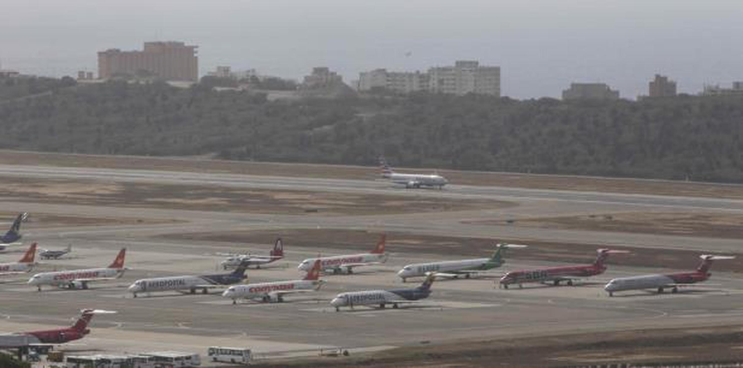 Vista del Aeropuerto Internacional Simón Bolívar en Maiquetía, Venezuela, el 31 de mayo de 2016. (EFE / Christian Hernández)