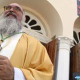 Prohíben abrazos y darse la mano en la diócesis de Ponce