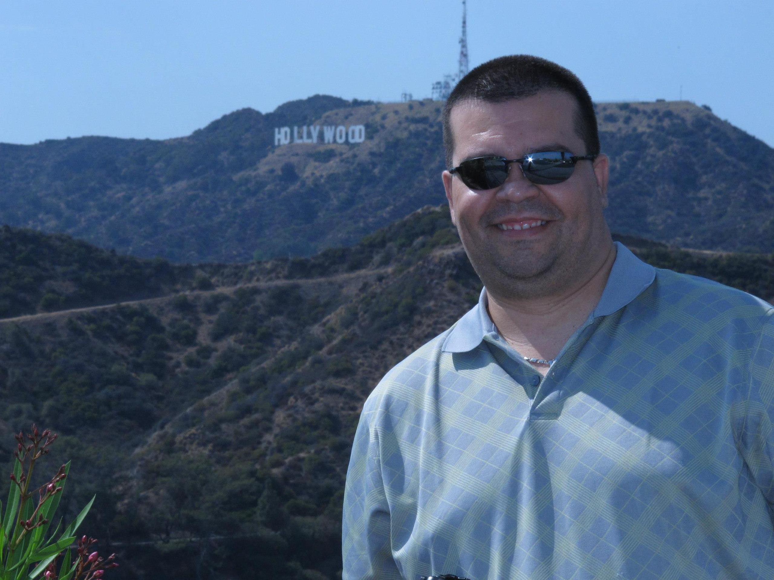 Héctor Cruz aparece en esta foto del 2012 en una visita a Los Ángeles, California.