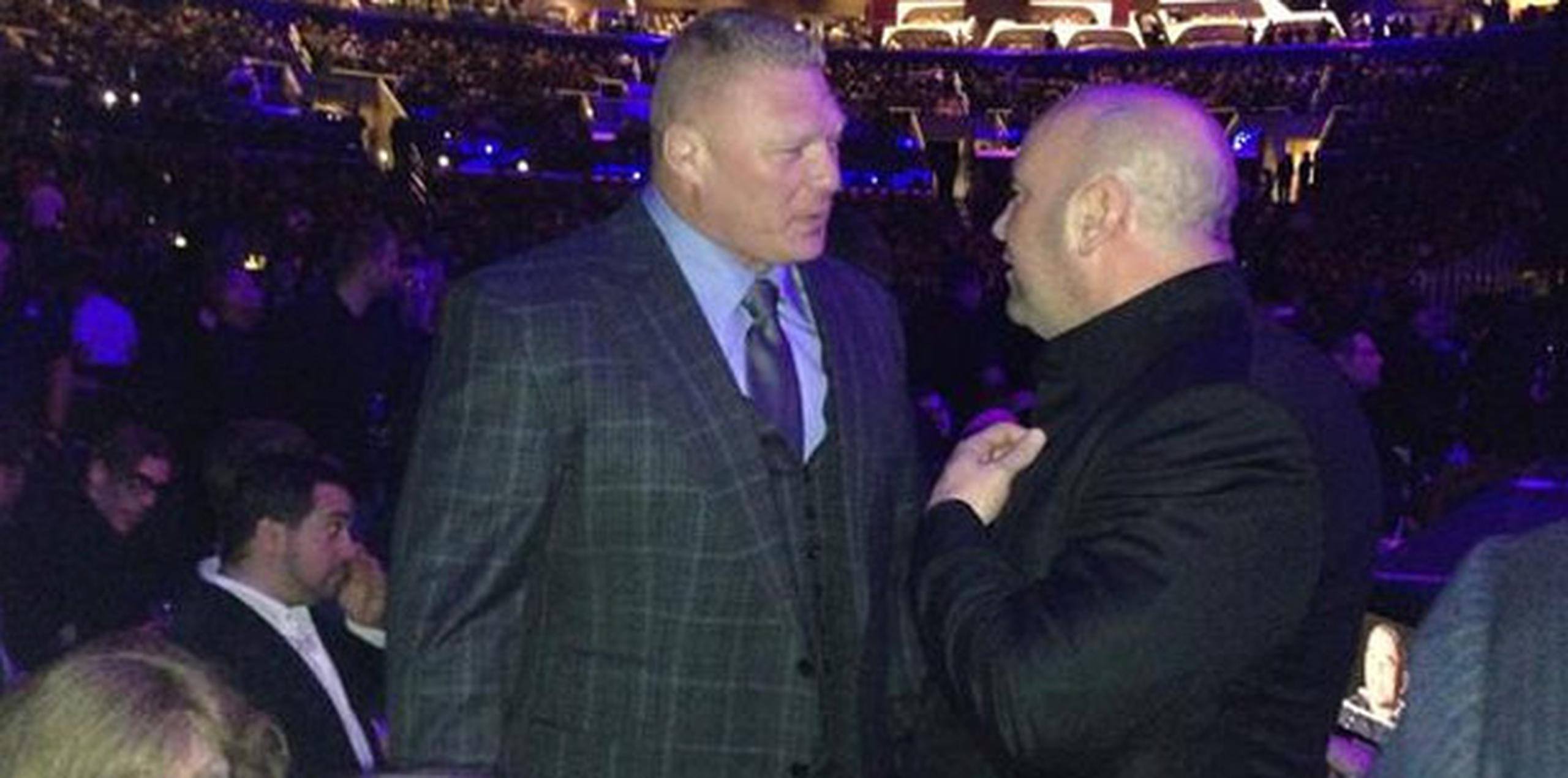En la foto, Brock Lesnar junto al presidente de UFC Dana White. (Twitter)