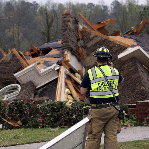 Impactante vídeo tras serie de tornados en Alabama y Georgia