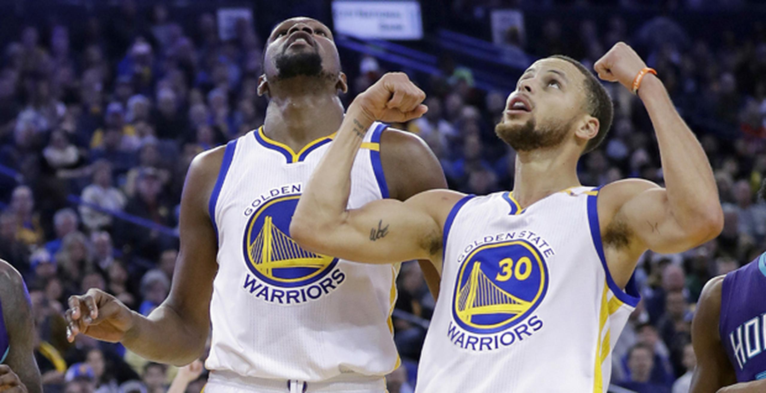 Los Warriors anotaron 50 puntos en ese cuarto tras verse 61-49 en el descanso. (AP)