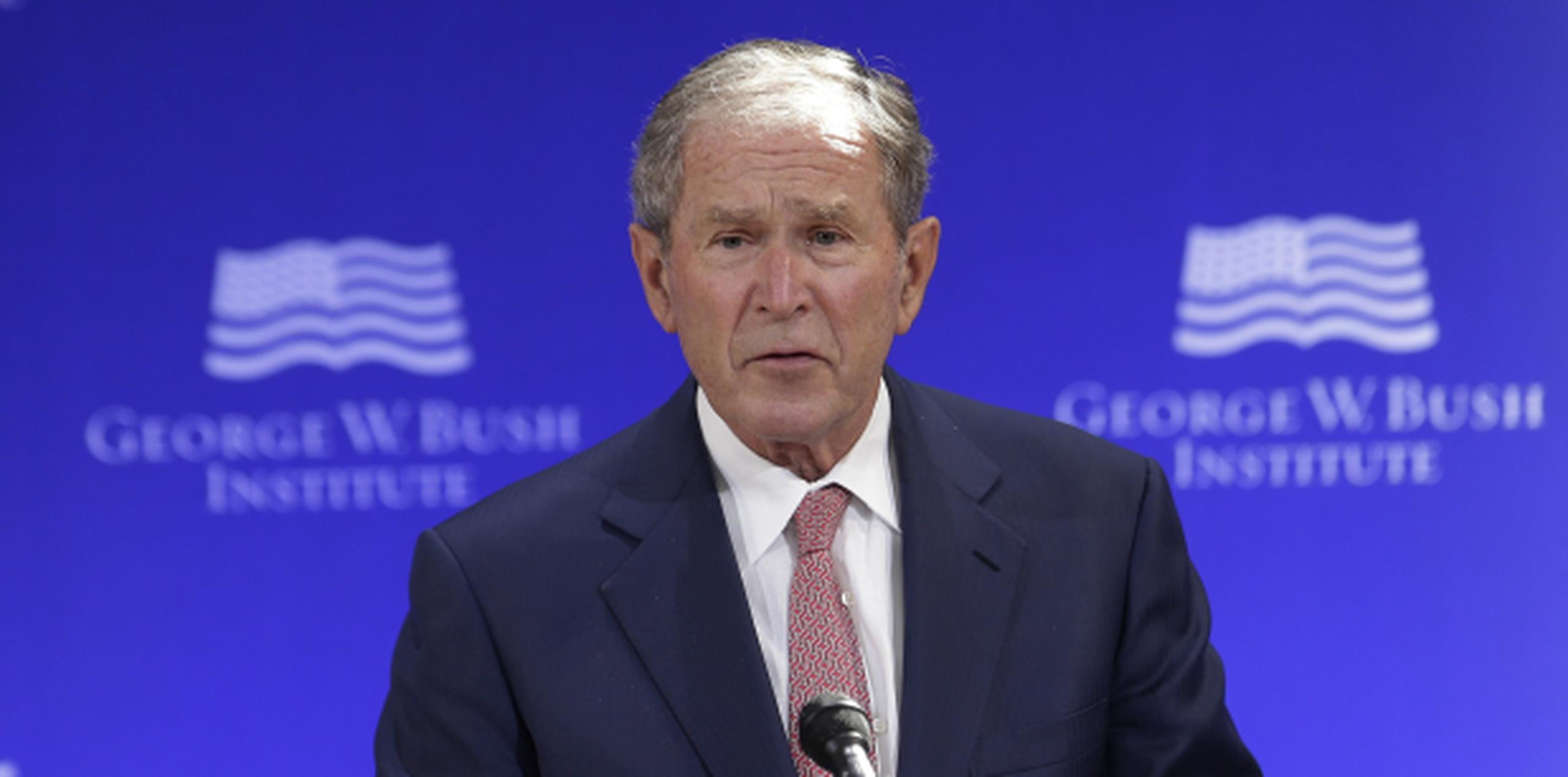 Bush también dijo que “es problemático que una nación extranjera esté implicada en nuestras elecciones". (AP)