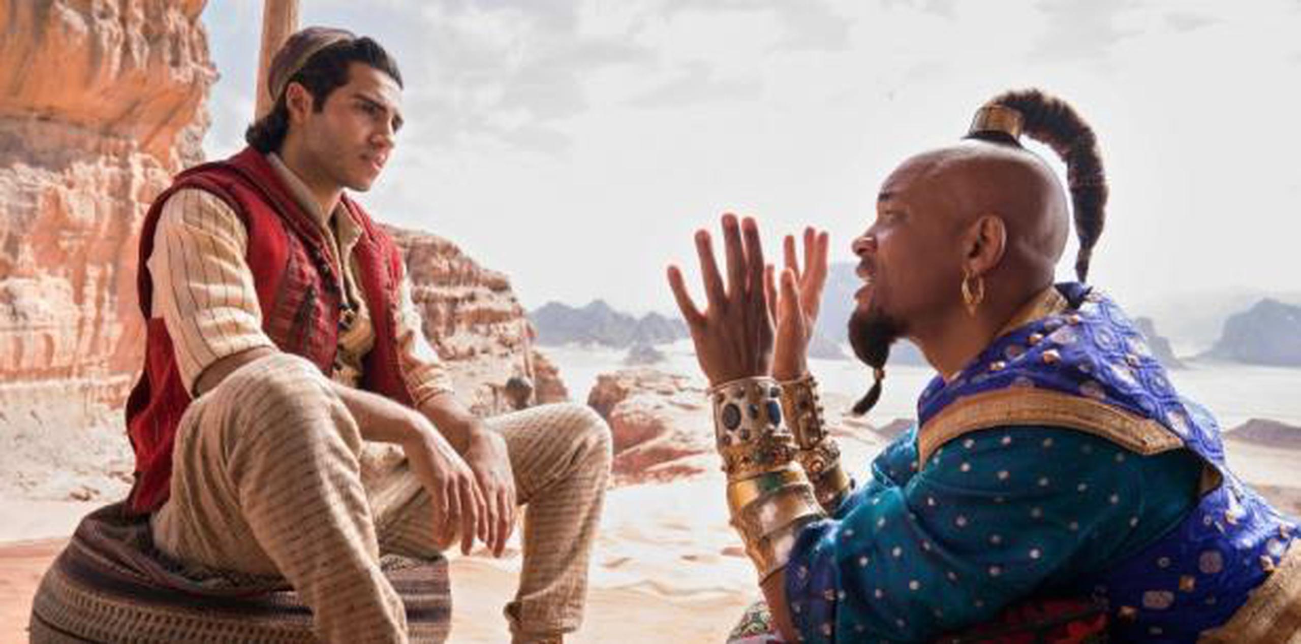 Aladdin se filmó en un enorme estudio a las afueras de Londres, donde el set de Agrabah se expandió en un área del tamaño de dos canchas de fútbol, y en locaciones en Jordania. (AP)