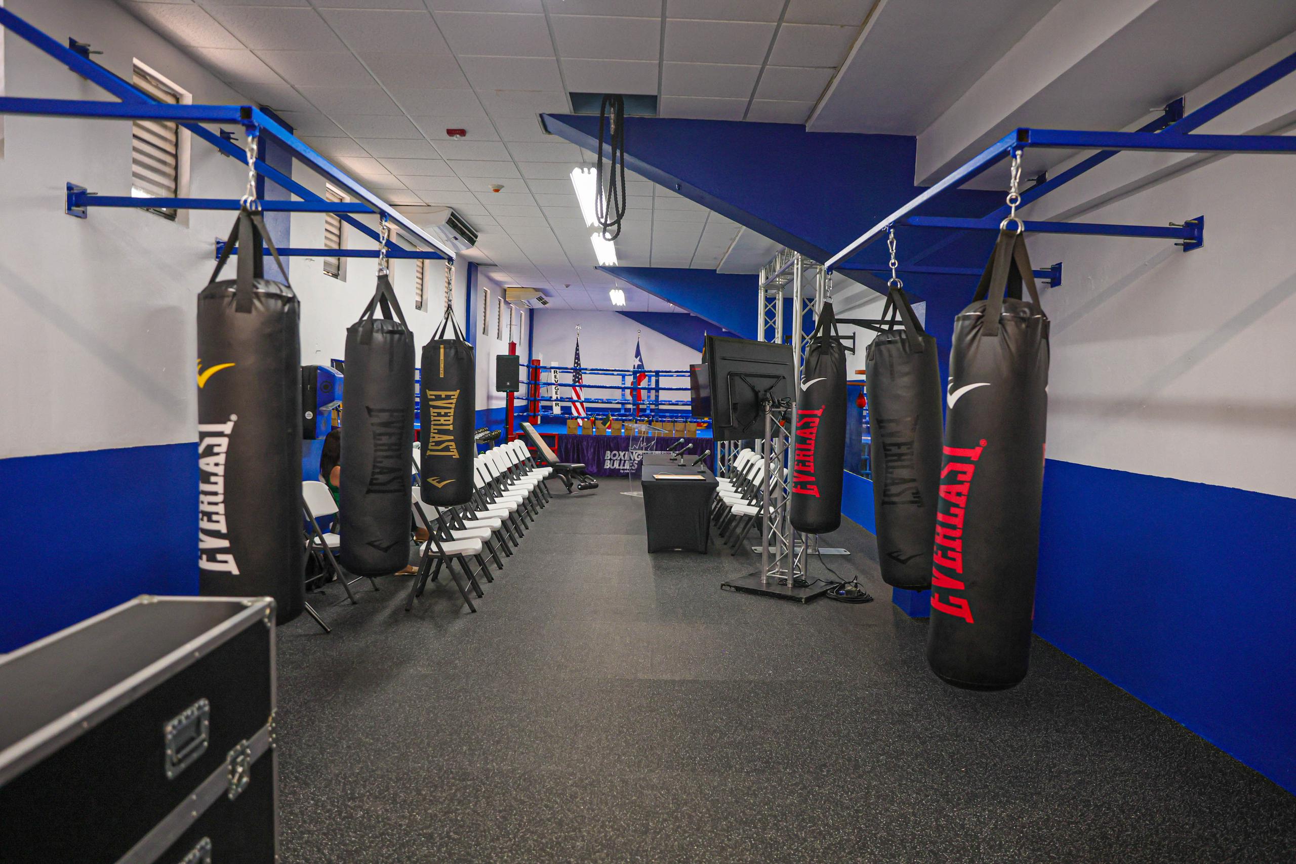 Las labores dentro del gimnasio fueron una colaboración entre la Organización Mundial de Boxeo y la fundación Boxing Bullies.