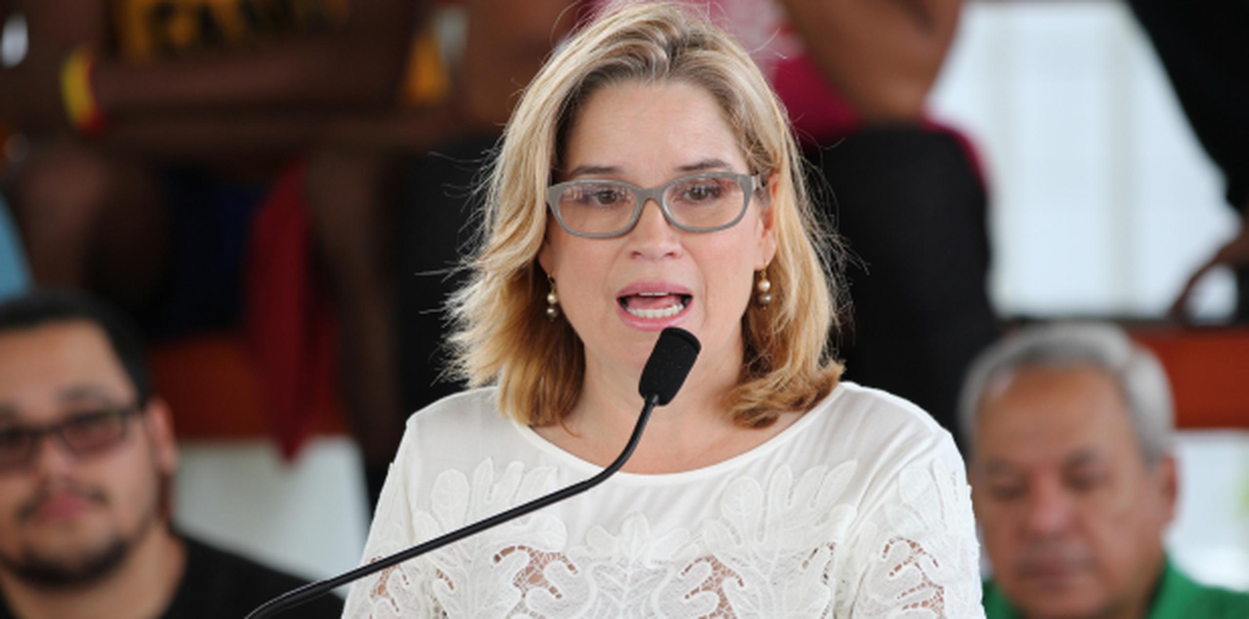 Cruz Soto aseguró que su acción está avalada por la Asamblea Municipal. (Alex Figueroa)